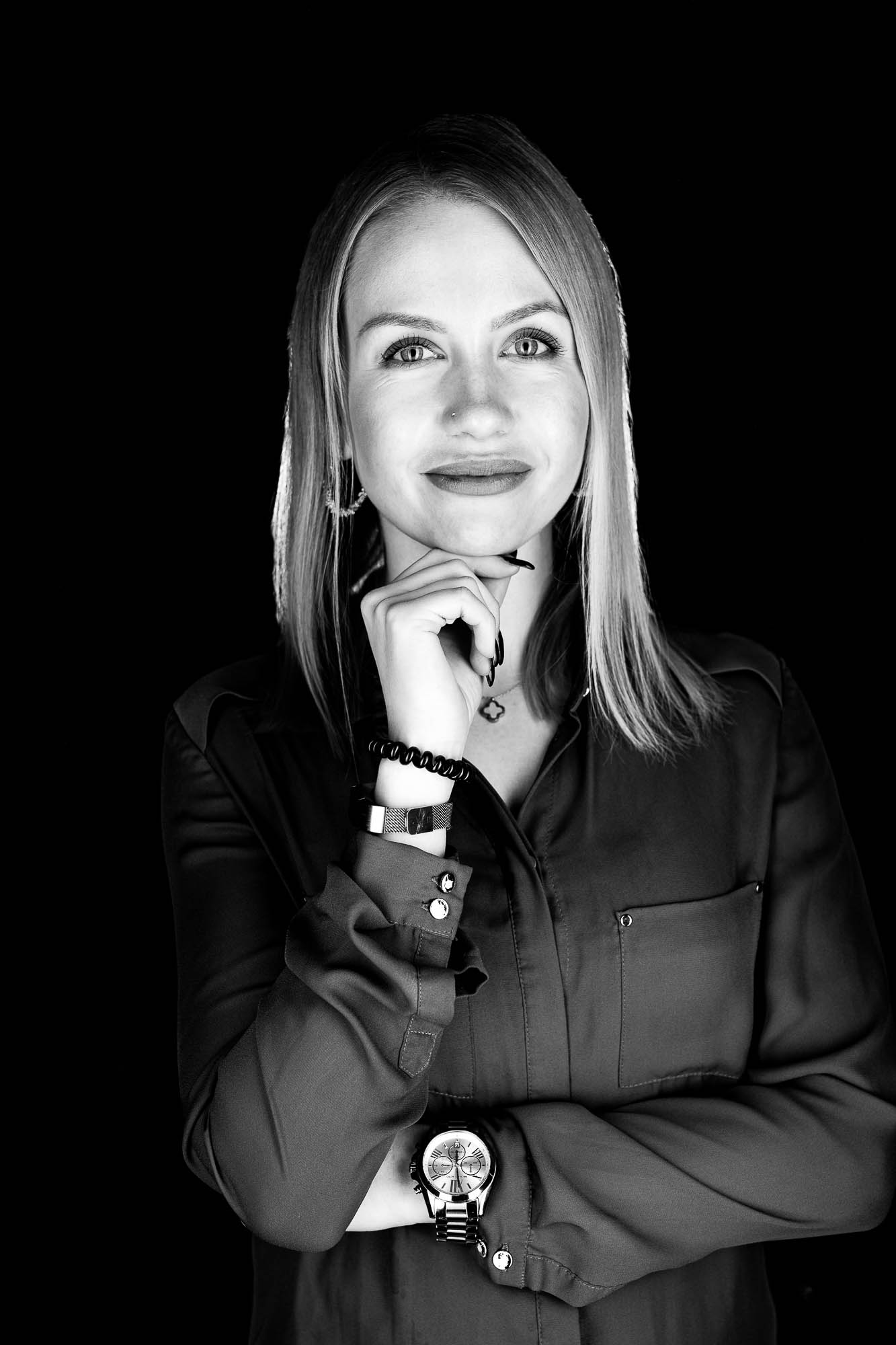 Export x3 Headshot  06513 Dez 01 2019 Bearbeitet 2 Headshots 2019  Miro Nicole Nadine